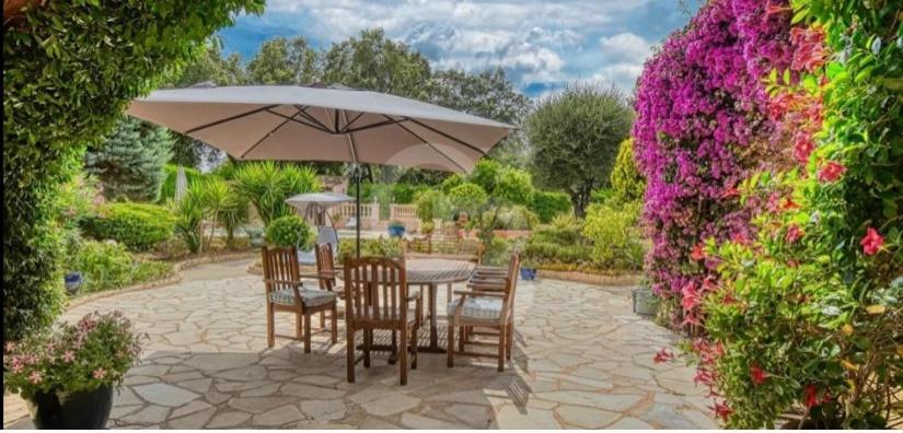 Domaine Des Tuilieres Avec Piscine Villa Vallauris Kültér fotó